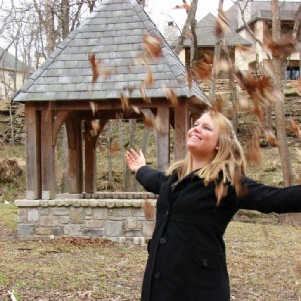 Meet your Posher, Julia